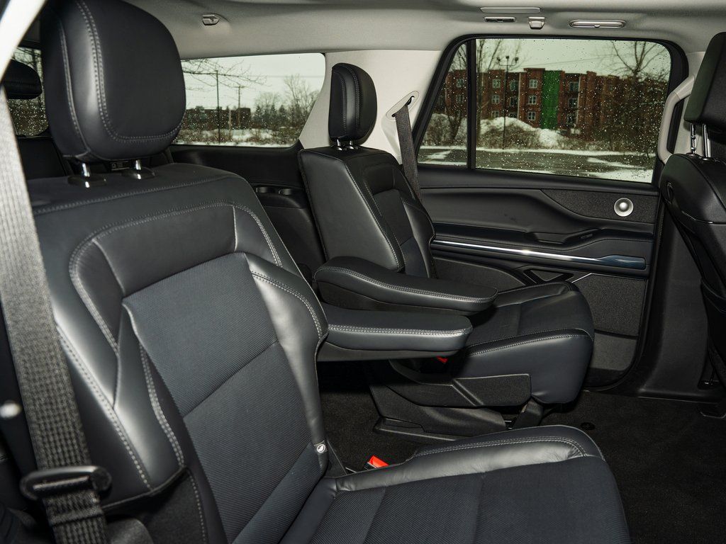 New 2026 White Lincoln Reserve image 37