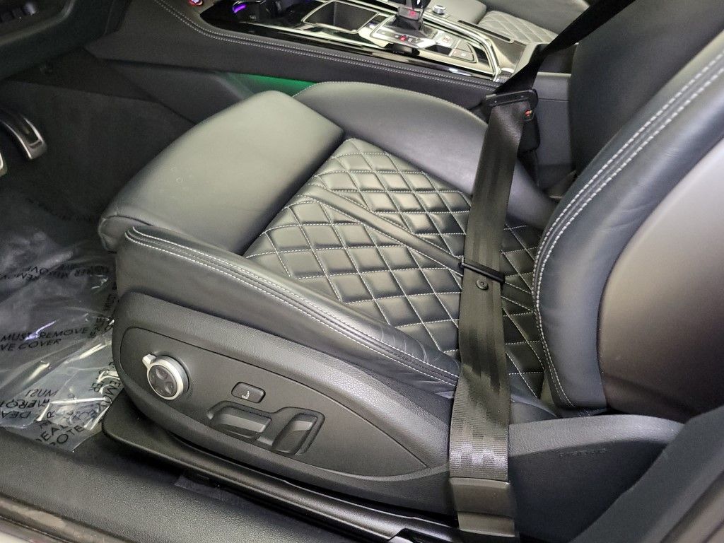 Thumbnail: 2023 Audi S4 - 25