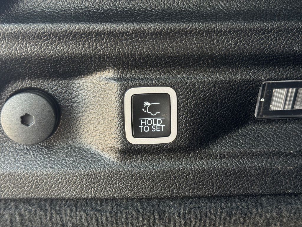 2023 Jeep Grand Cherokee L Summit White at Gullo Toyota