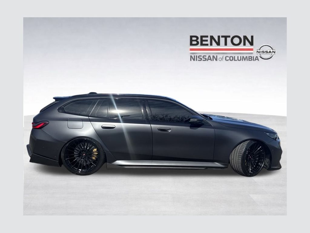 2025 BMW M5 Touring AWD