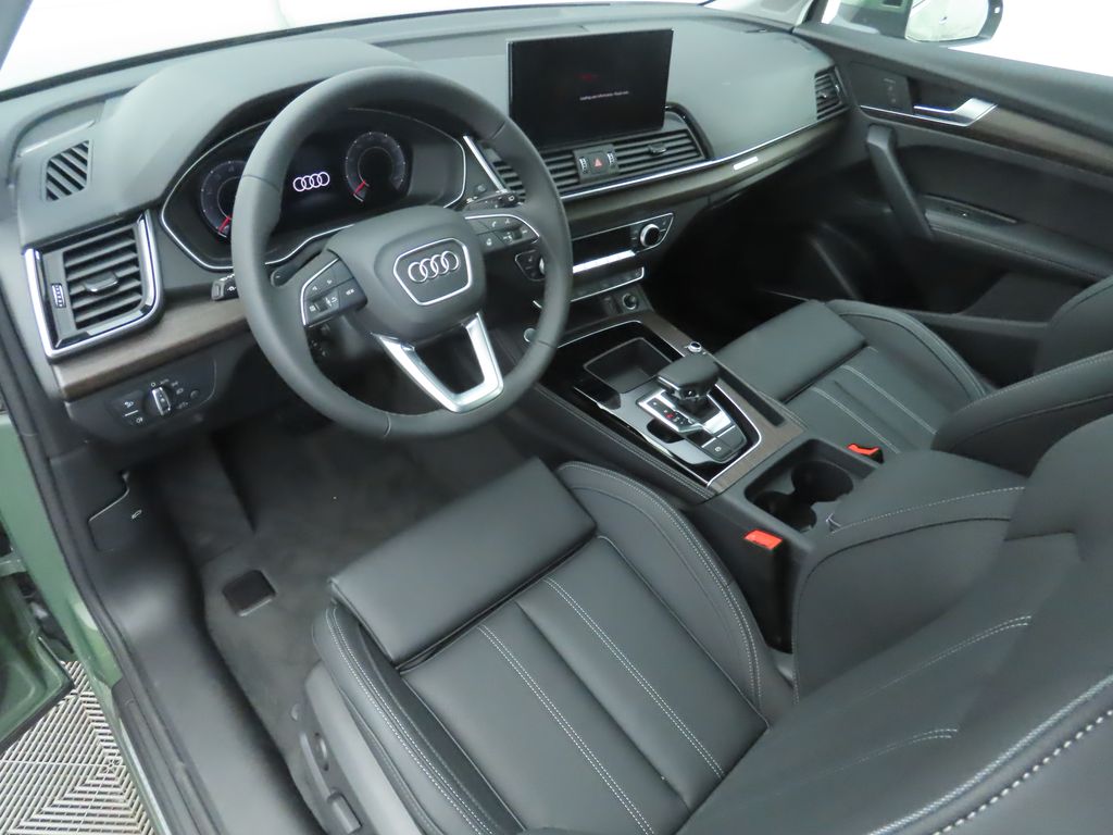 2025 Audi Q5 e Premium Plus 10