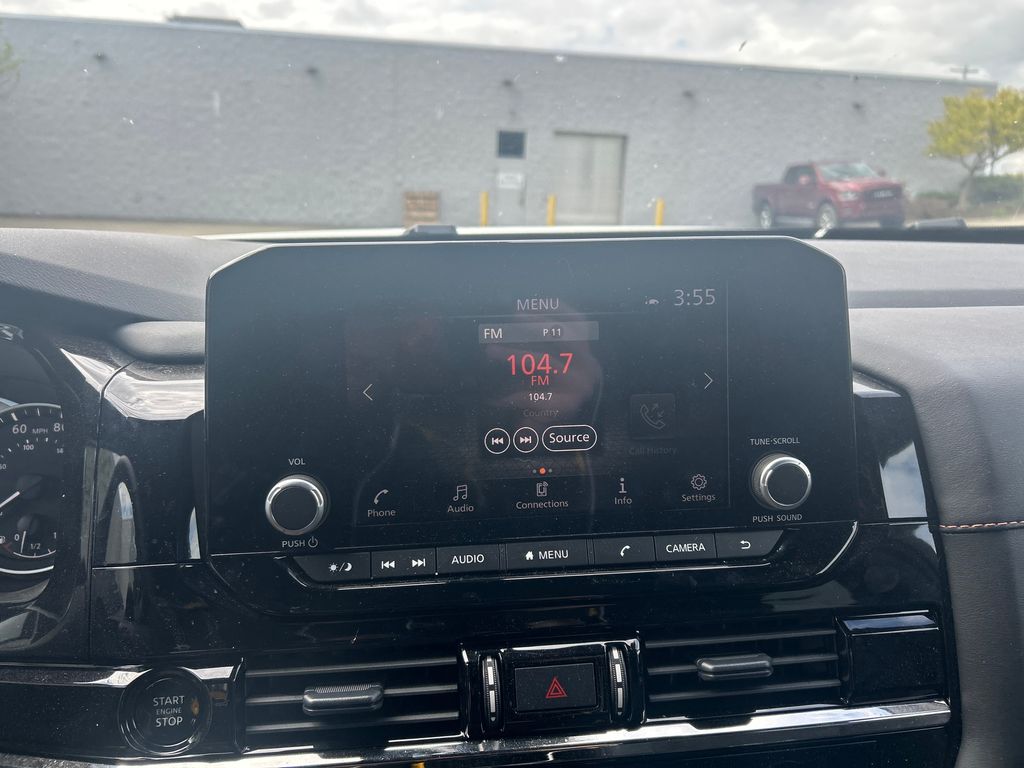 2025 Nissan Pathfinder Rock Creek White at South Hills Kia
