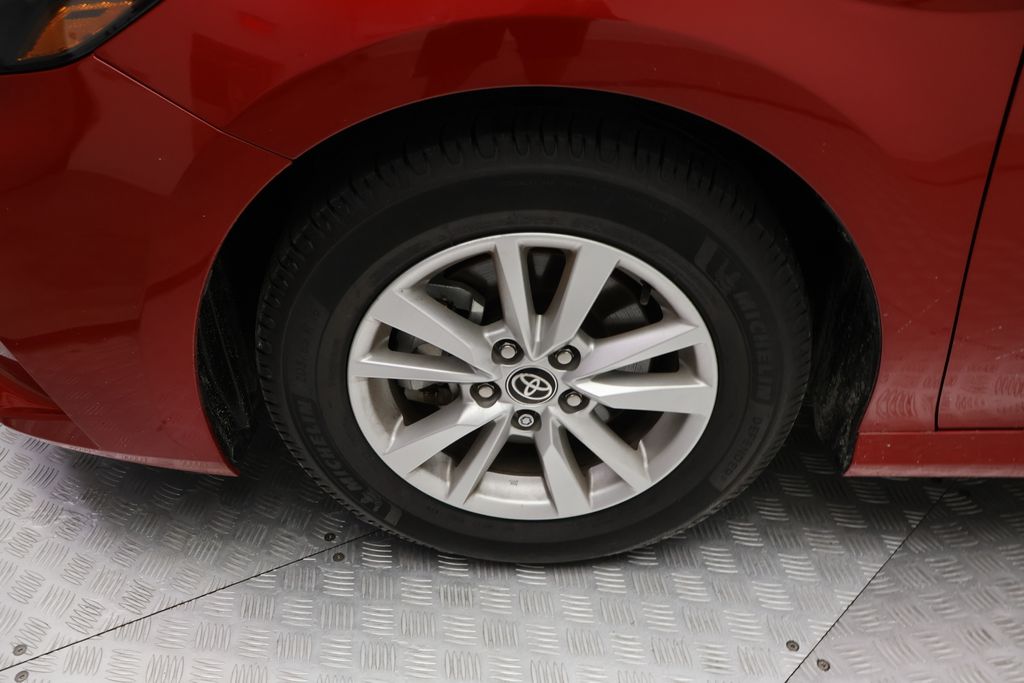 Thumbnail: 2025 Toyota Camry - 4