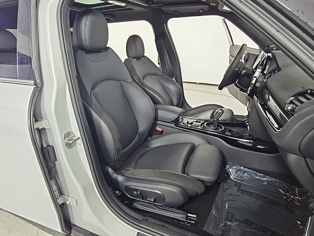 Thumbnail: 2021 MINI Cooper Clubman - 19