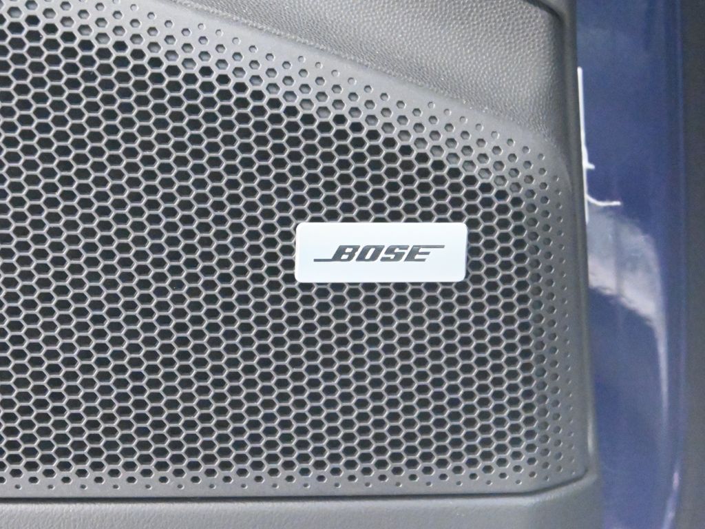 Thumbnail: 2024 Porsche Macan - 32