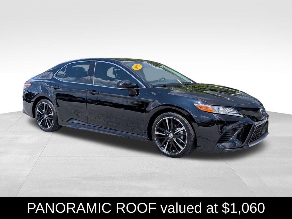 Midnight Black Metallic 2020 Toyota Camry Sedan Front-Wheel Drive 8-Speed Automatic