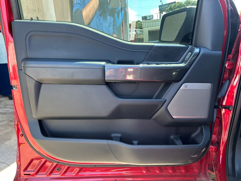 Used 2021 Red Ford XLT image 8