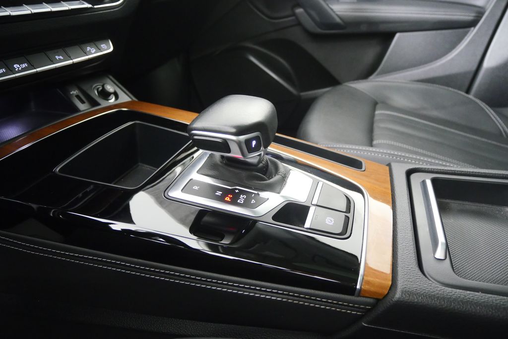 Thumbnail: 2022 Audi Q5 - 27