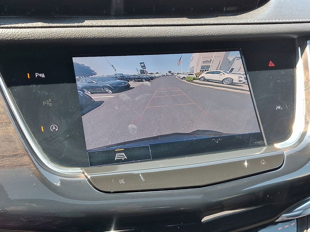 Thumbnail: 2022 Cadillac XT6 - 20