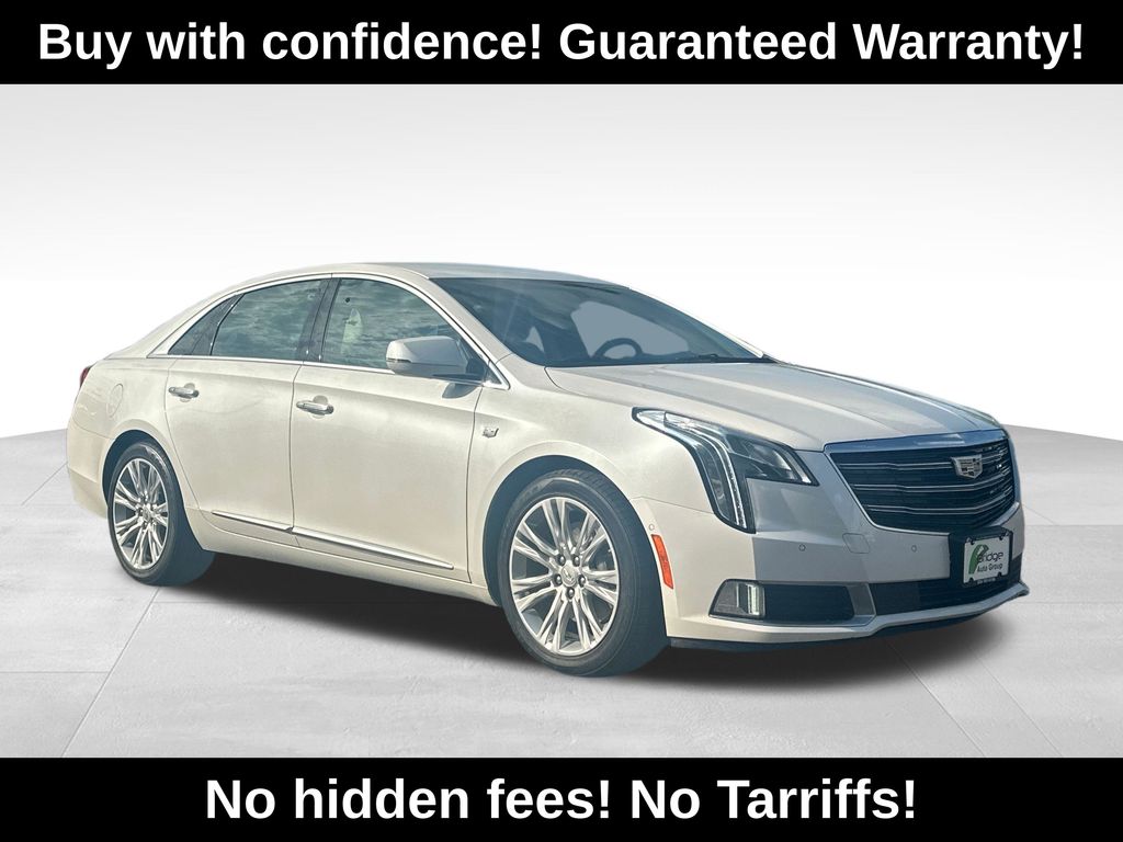 Crystal White Tricoat 2018 Cadillac XTS Sedan Front-Wheel Drive 6-Speed Automatic