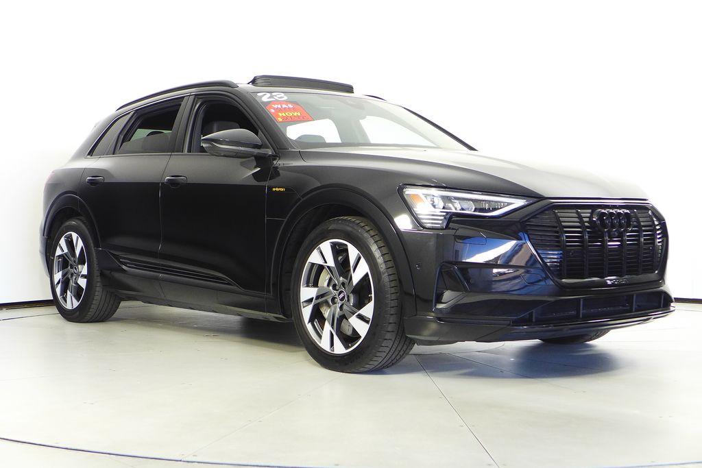 Thumbnail: 2023 Audi e-tron - 4