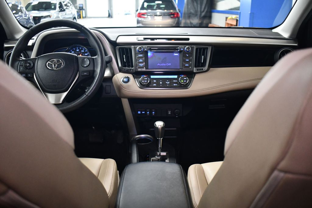 Thumbnail: 2013 Toyota RAV4 - 15
