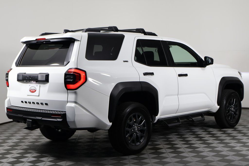 Thumbnail: 2025 Toyota 4Runner - 4