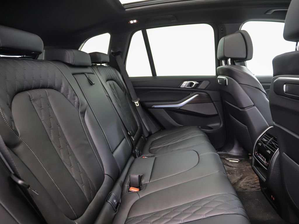 Thumbnail: 2026 BMW X5 - 26