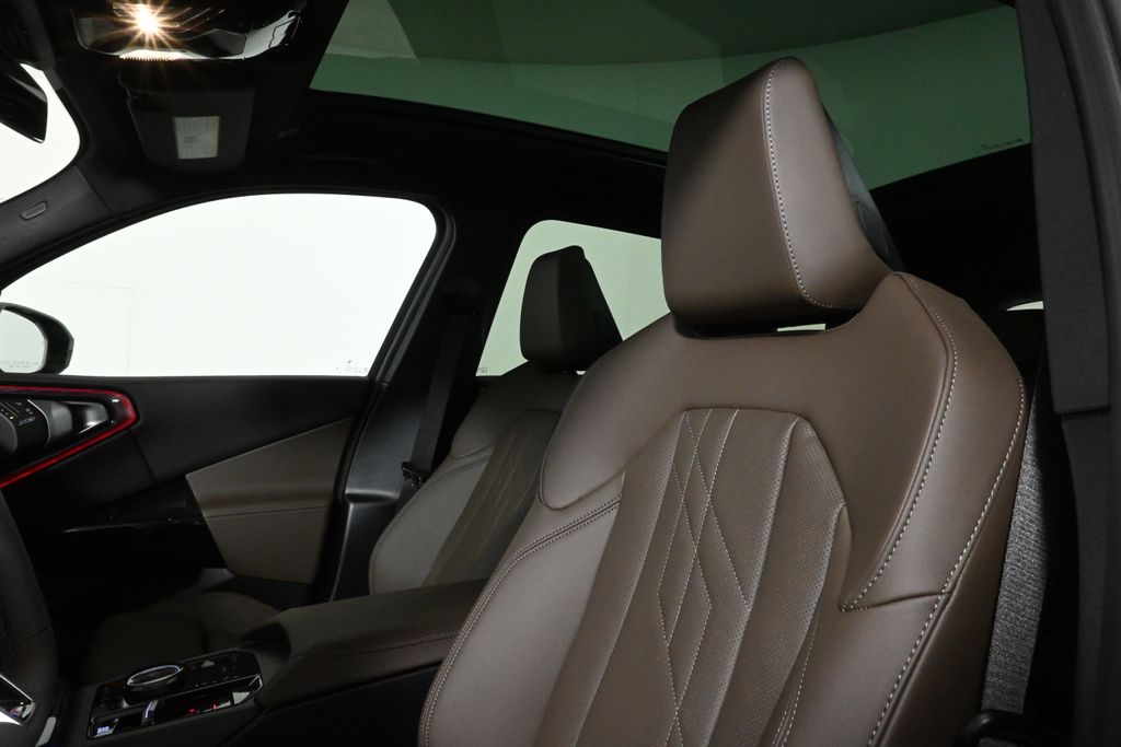 Thumbnail: 2026 BMW X3 - 16