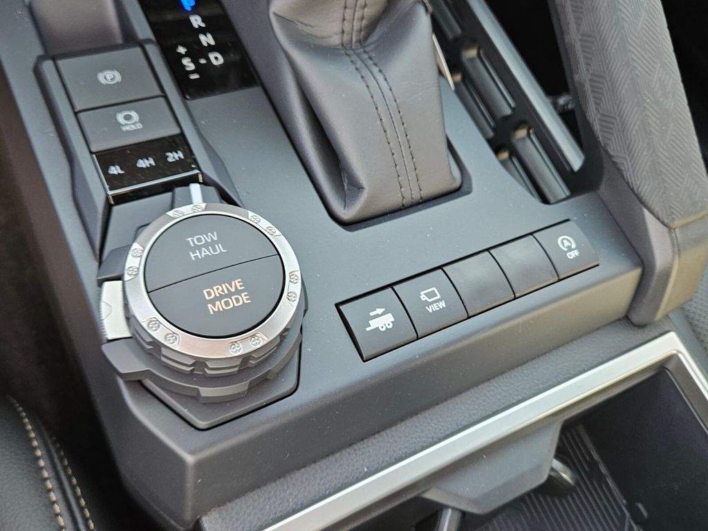 2025 Toyota Tacoma Limited - Photo 21