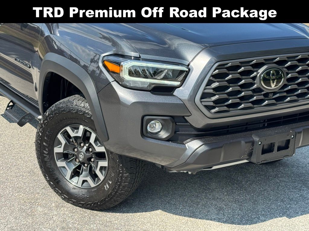 2023 Toyota Tacoma TRD V6 photo 4