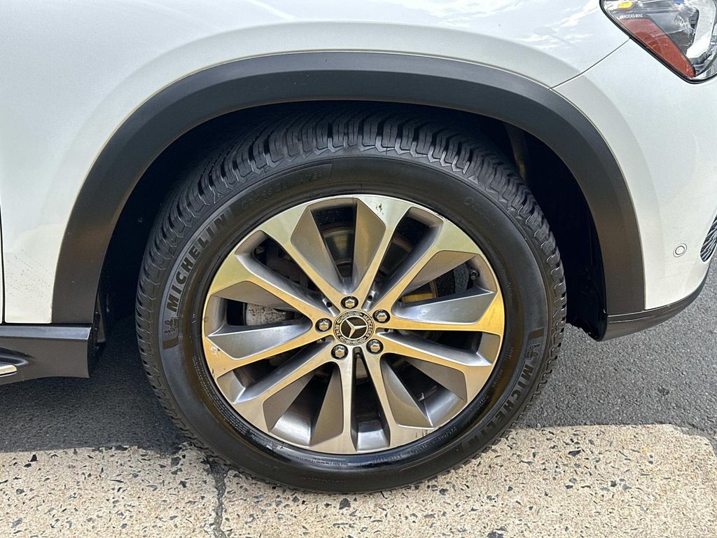 Thumbnail: 2020 Mercedes-Benz GLE - 17