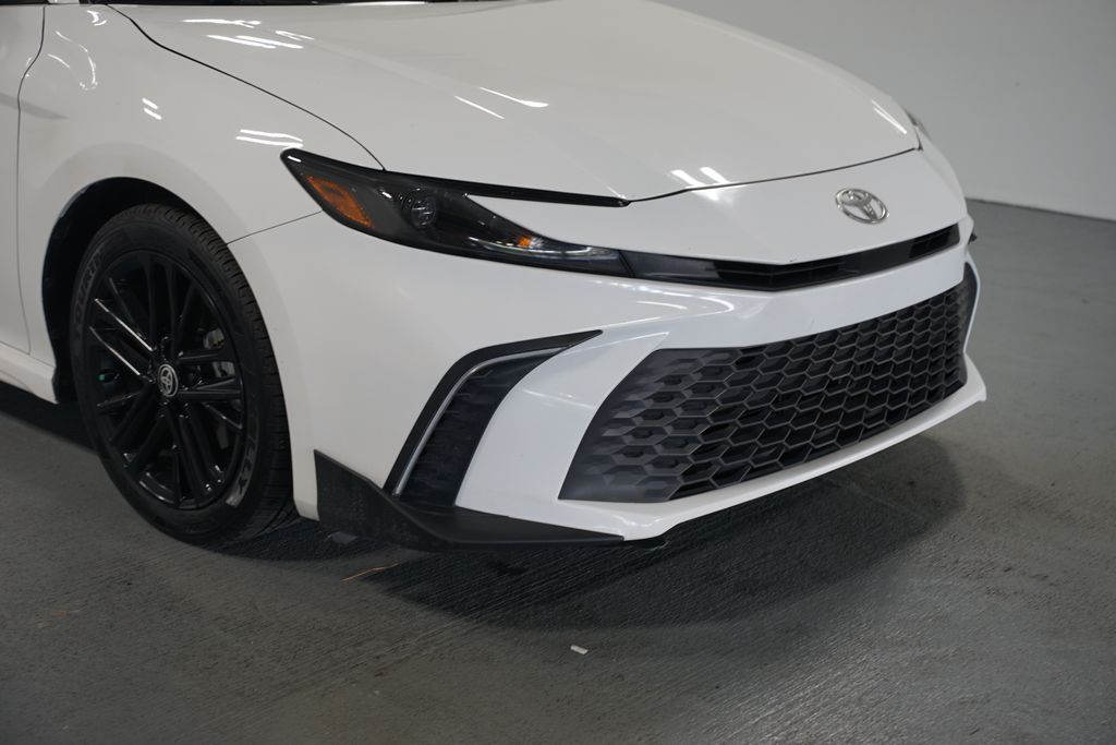 Thumbnail: 2025 Toyota Camry - 4