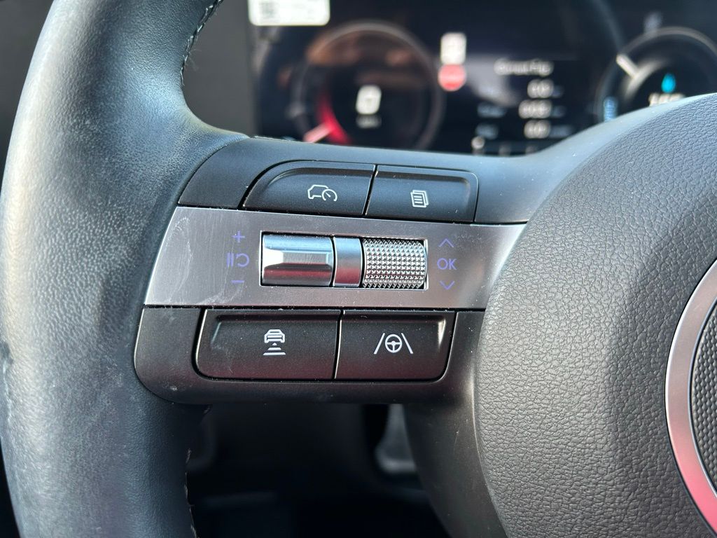 2025 Hyundai Kona Limited 19