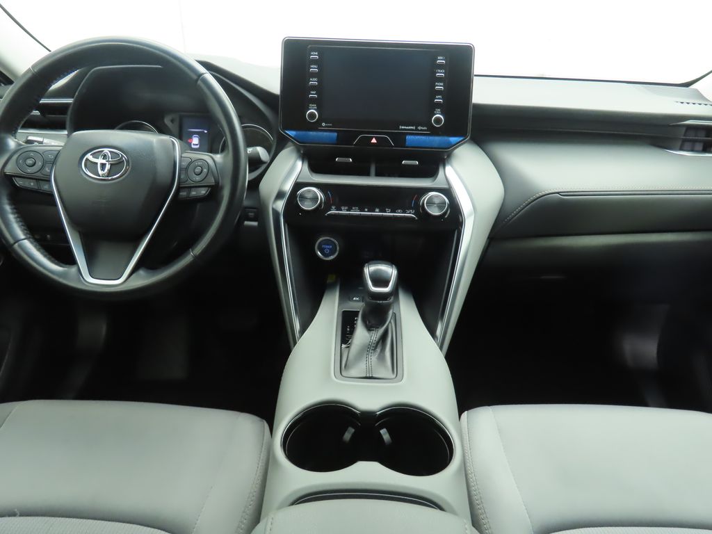 2021 Toyota Venza LE 13