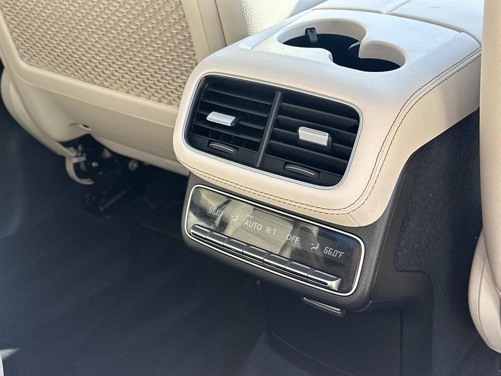 Thumbnail: 2024 Mercedes-Benz GLS - 25