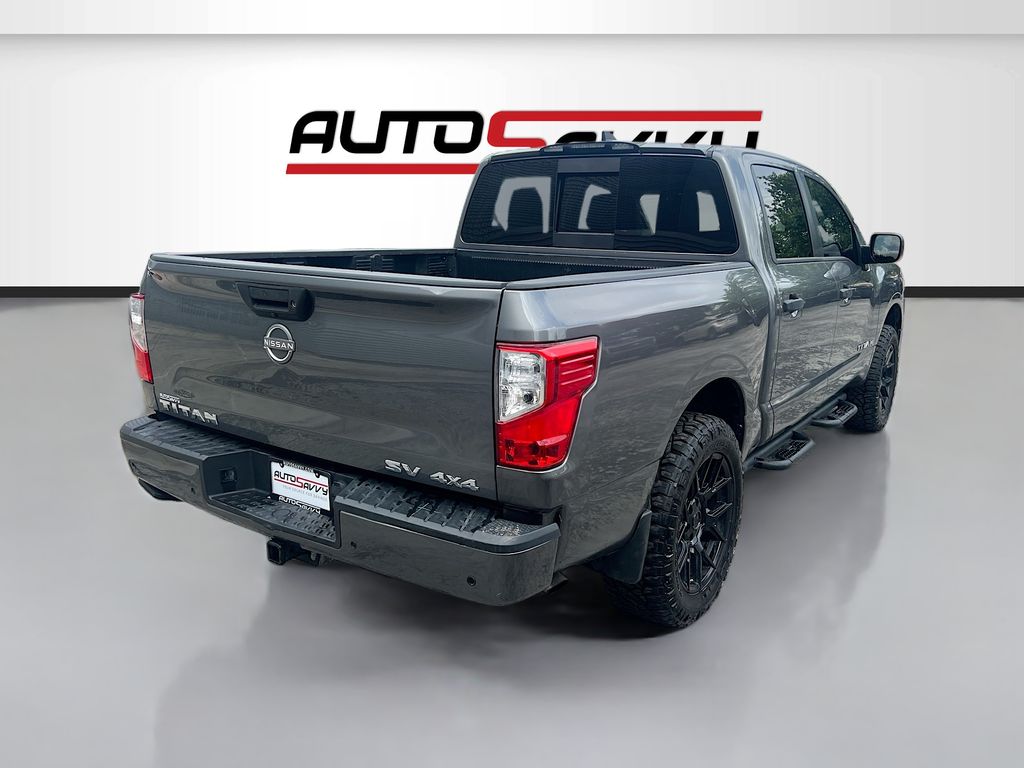 Used 2024 Gray Nissan SV image 7