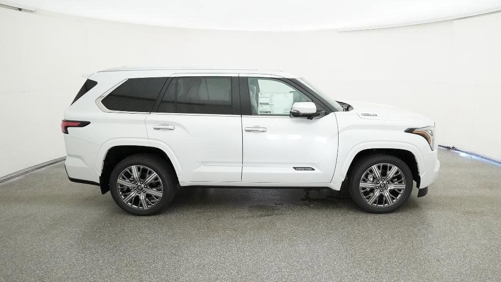 Thumbnail: 2025 Toyota Sequoia - 17