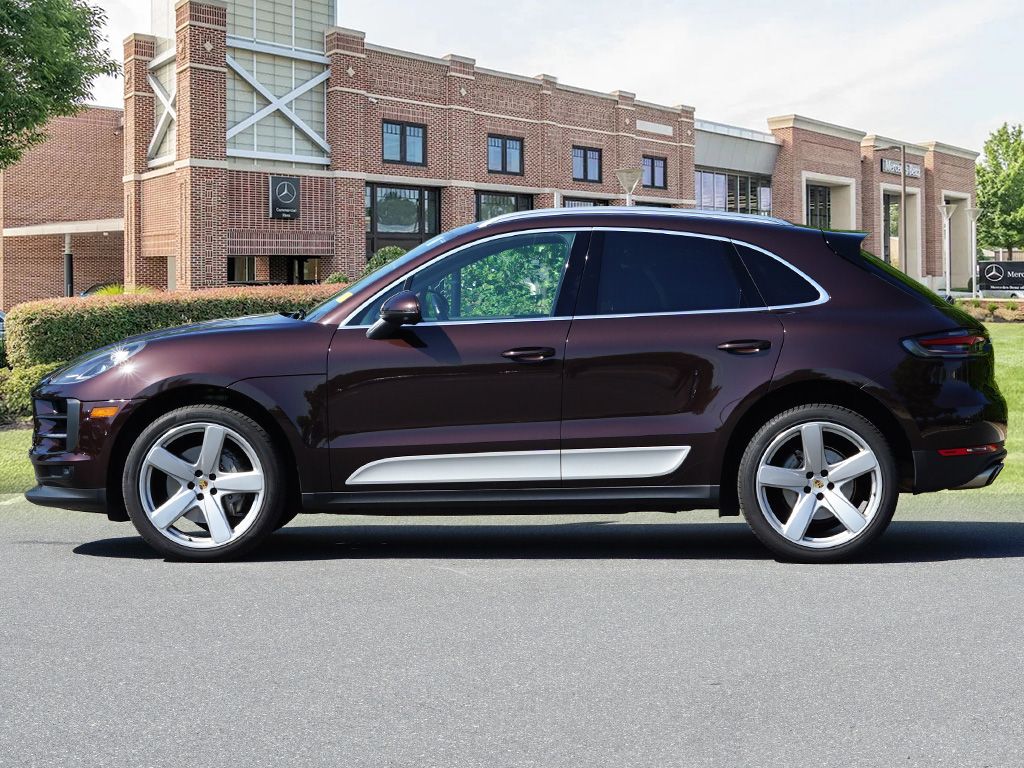 Thumbnail: 2021 Porsche Macan - 8