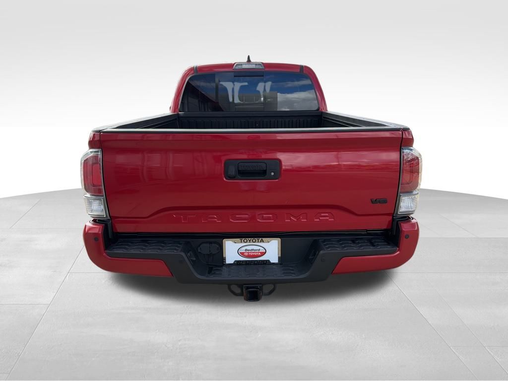 Thumbnail: 2022 Toyota Tacoma - 4