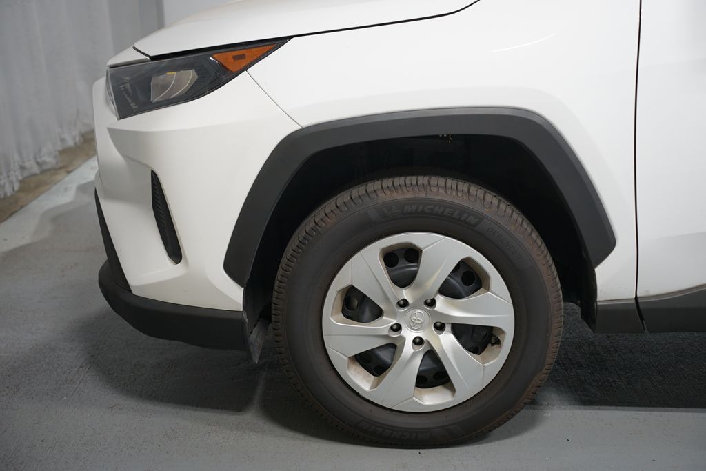 Thumbnail: 2021 Toyota RAV4 - 5