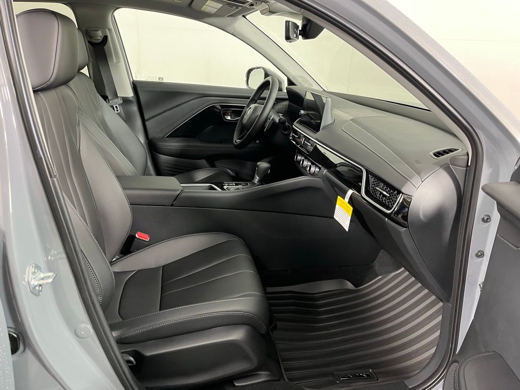 Thumbnail: 2025 Acura ADX - 8