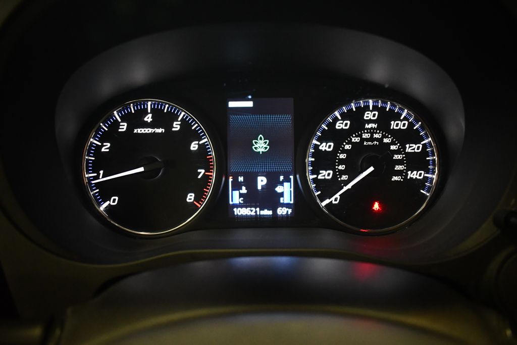 Thumbnail: 2019 Mitsubishi Outlander - 24