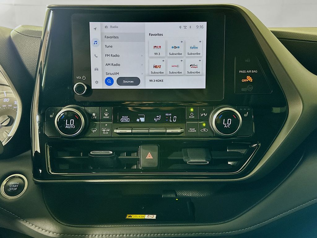 Thumbnail: 2024 Toyota Highlander - 14