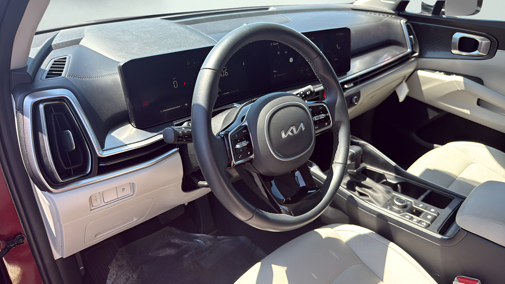 Used 2025 Kia Sorento SUV