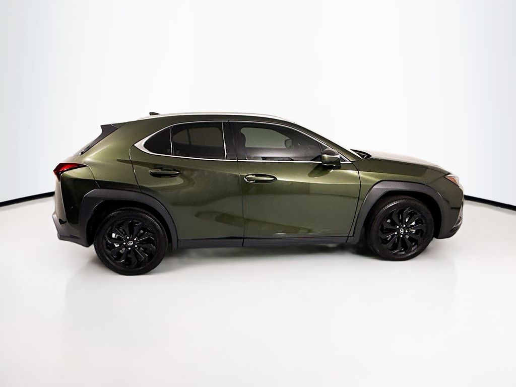 Thumbnail: 2025 Lexus UX - 4
