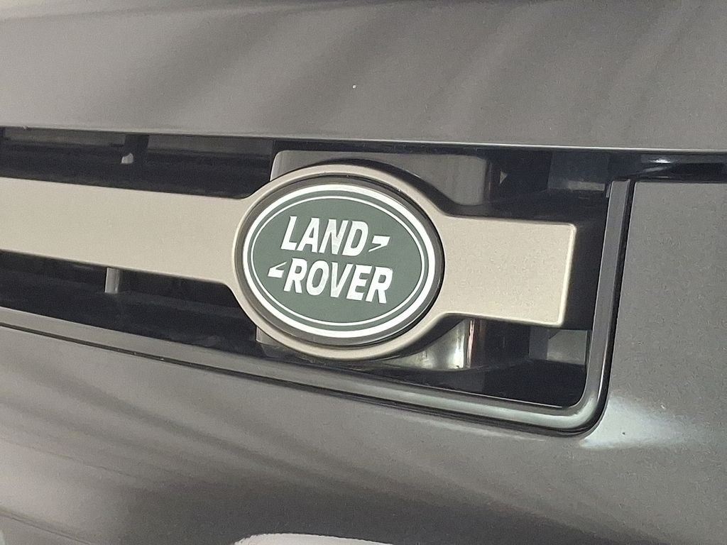 Thumbnail: 2023 Land Rover Defender - 29