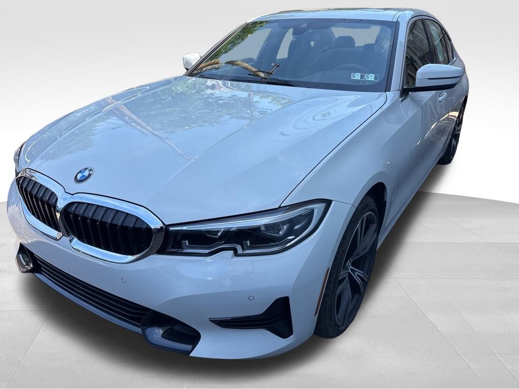 2020 BMW 3 Series 330i xDrive Sedan's photo