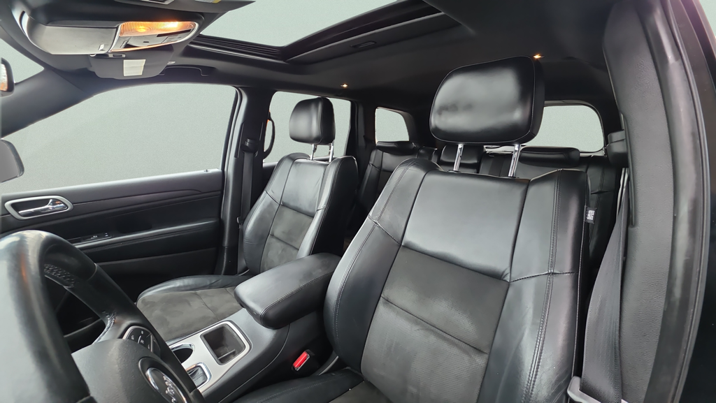 Certified Used 2018 Black Jeep Altitude image 17