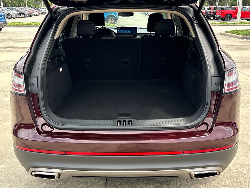 Used 2023 Red Lincoln Standard image 30