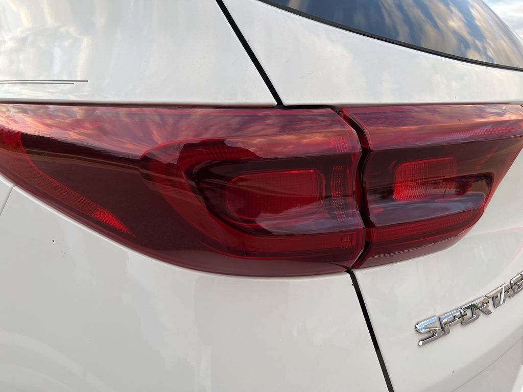 2021 Kia Sportage LX 7
