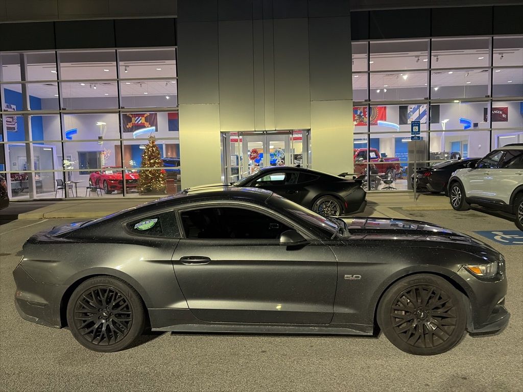 2017 Ford Mustang GT Premium