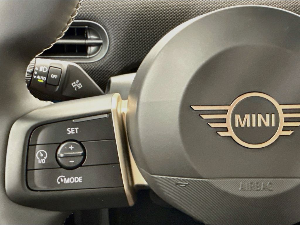 Thumbnail: 2026 MINI Cooper - 11
