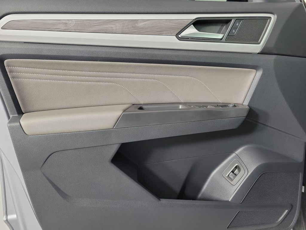 2022 Volkswagen Atlas Cross Sport 3.6L V6 SE w/Technology Silver at DeMontrond Auto Country