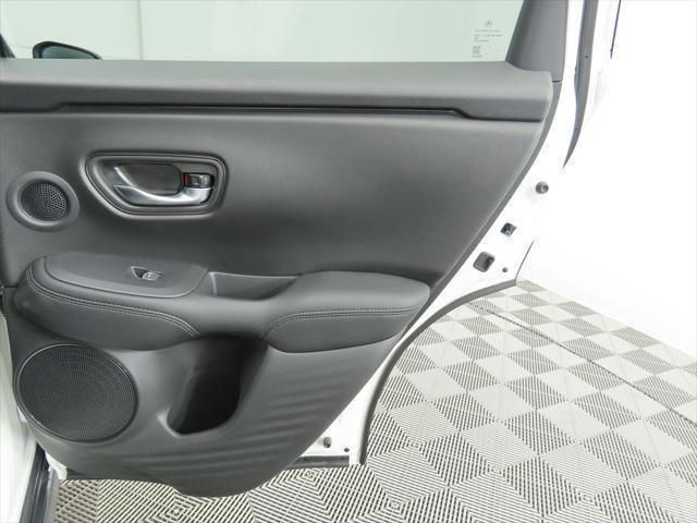 Thumbnail: 2025 Acura ADX - 27