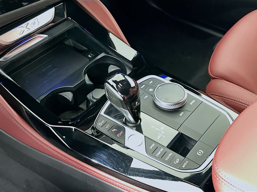 Thumbnail: 2023 BMW X4 - 17
