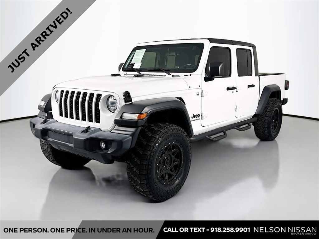 2020 Jeep Gladiator Sport Crew Cab 4WD