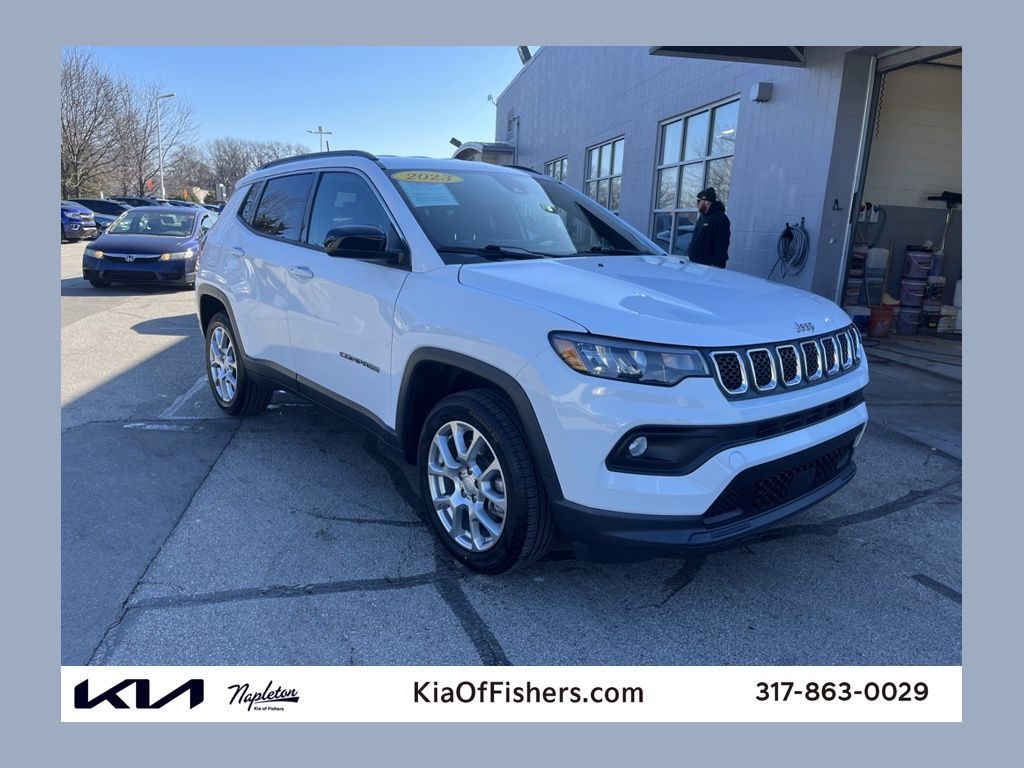 2023 Jeep Compass Latitude Lux 4WD