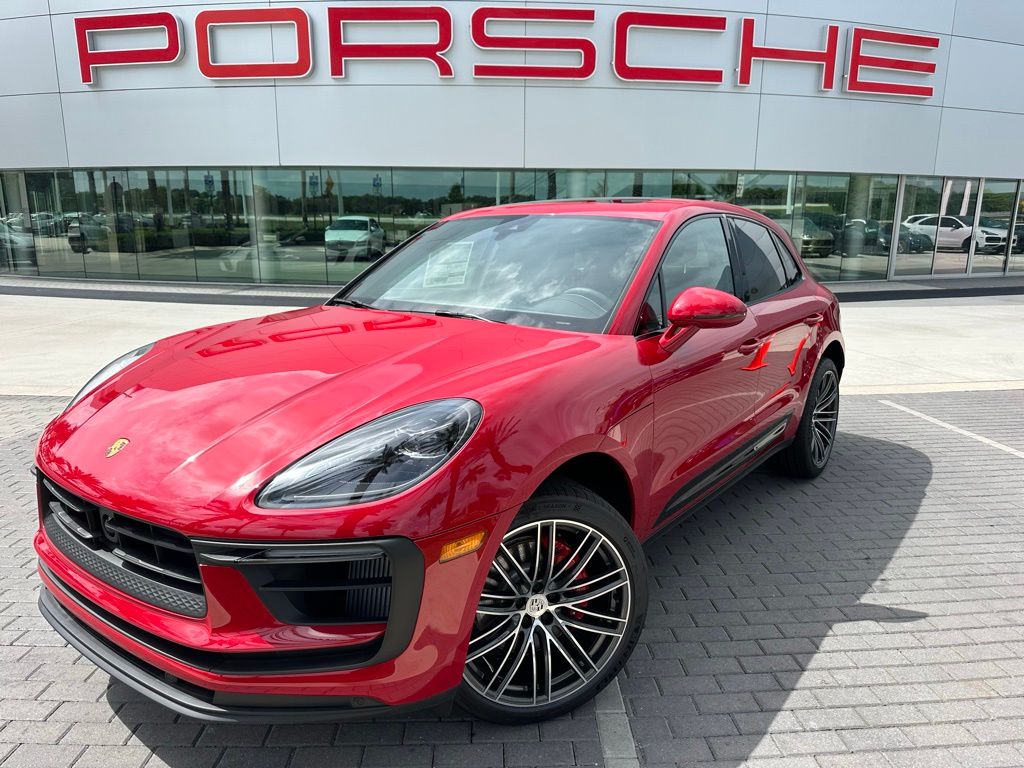 Thumbnail: 2025 Porsche Macan - 1