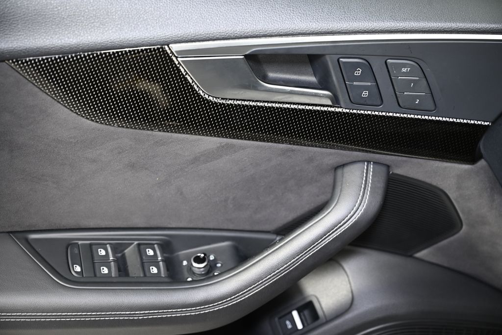 Thumbnail: 2019 Audi S5 - 22